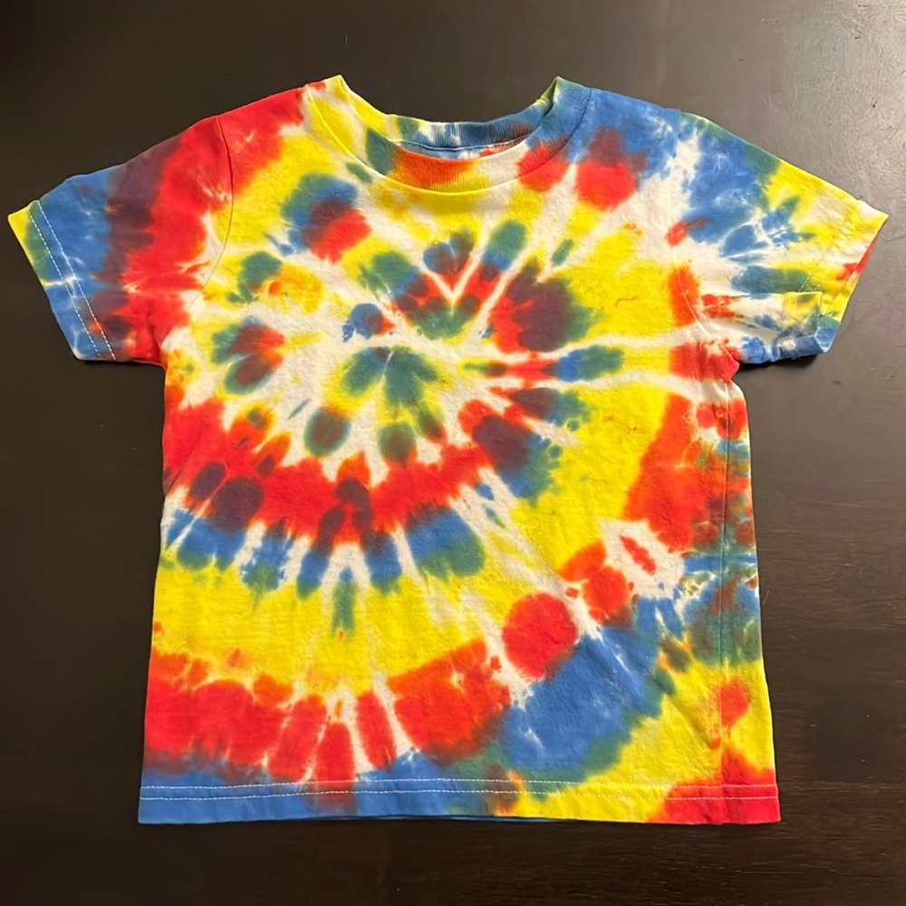 Precious Cargo Boutique Brand Tie-Dye T-Shirt for Boys Or Girls Size 2T